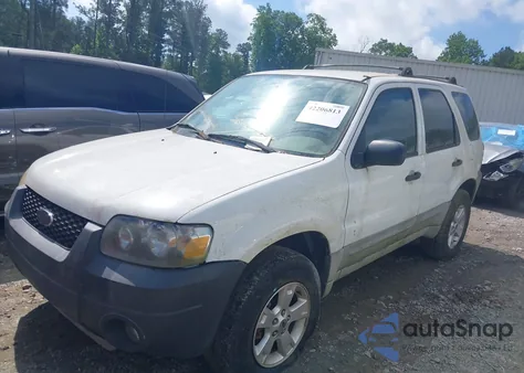 2005 Ford Escape Xlt из США, поврежденный, VIN 1FMCU03135KE15651